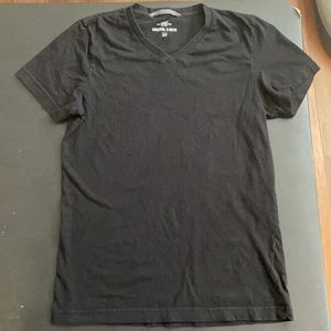H&M Original Black V-neck (Men’s S)
